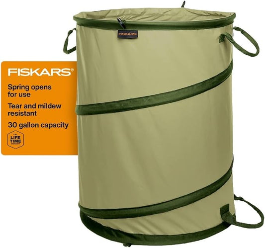 Fiskars Kangaroo Collapsible Garden Bag for Yard Waste, 30 Gallon Reusable Container for Lawn Care and Gardening