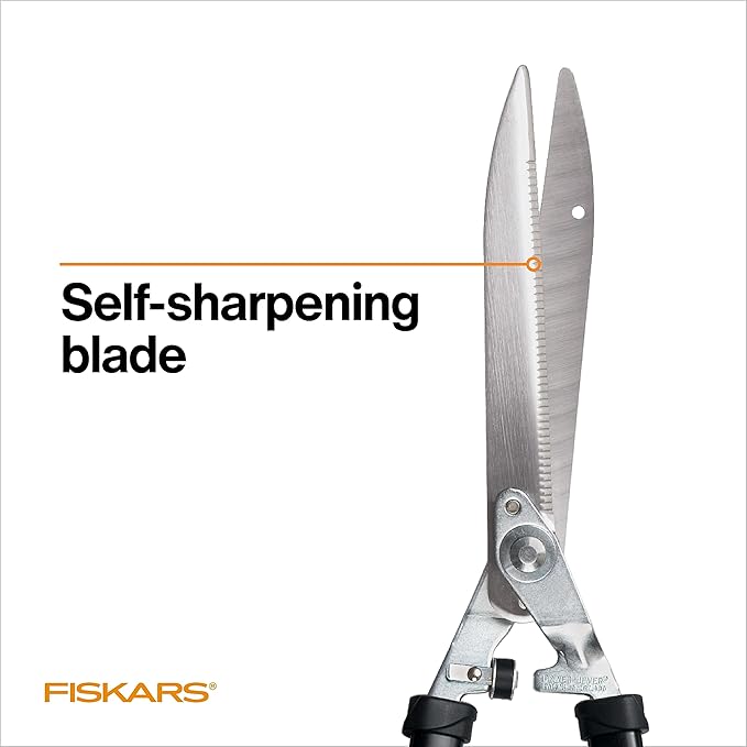 Fiskars Power-Lever Hedge Shears - 25"-33" Extendable Handle - Plant Cutting Scissors - Yard and Garden Tools - Orange/Black