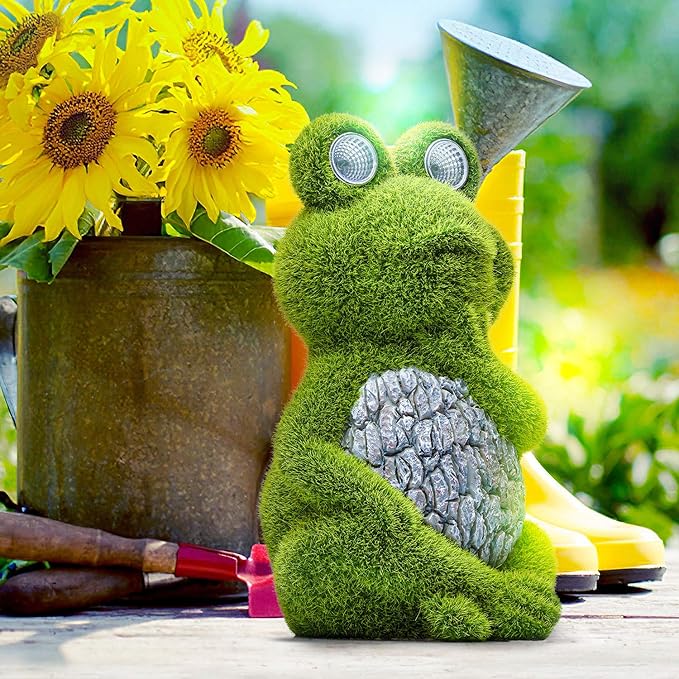Large Frog with Light Up Eyes for Outdoors - Solar Powered Garden Frog Statue, Whimsical Outdoor Decor - Frog Solar Outdoor