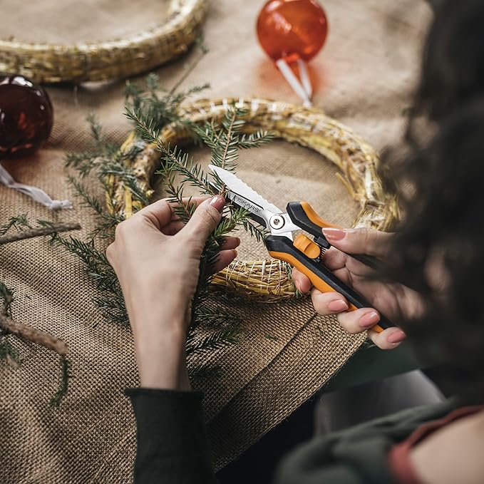 Fiskars Pruning Shears for Gardening, Multipurpose 8" Garden Shears with Sheath and SoftGrip Handle, Great for cutting Nursery Pots, Bags, and Wire