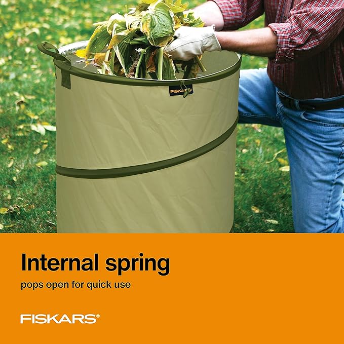 Fiskars Kangaroo Collapsible Garden Bag with Heavy Duty Hardshell Bottom for Yard Waste, 30 Gallon Reusable Container for Lawn Care and Gardening