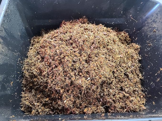 Liqui-Dirt Coconut Coco Coir Husk Chunky Mix for All Plants 1.3 lb - Plus Bonus Liqui-Dirt Starter Concentrate Gel Packet with All The Food They Need - Hydrates Approx 2 Gallons