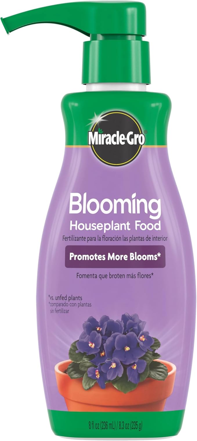 Miracle-Gro Blooming Houseplant Food, 8 oz., Plant Food Feeds All Flowering Houseplants Instantly, Including African Violets