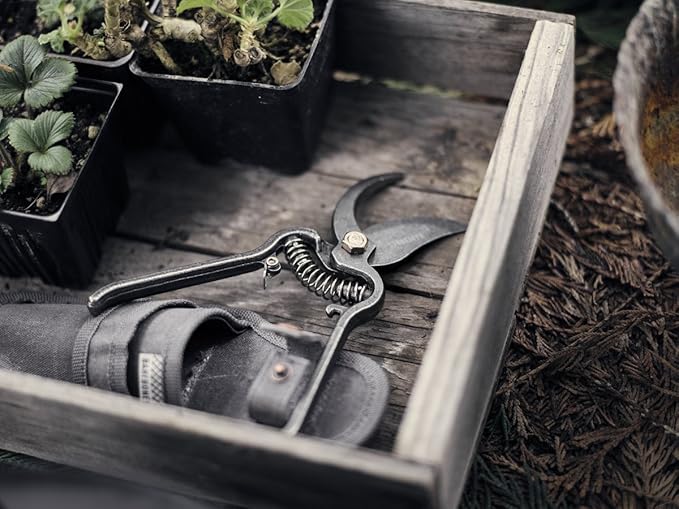 Barebones Pruner Sheath - Heavy Duty, Non-Slip Cover for Pruning Shears - Old World Japanese Design for Plant Trimming Scissors - Ideal Houseplant Accessories & Garden Tools - Sheath Only