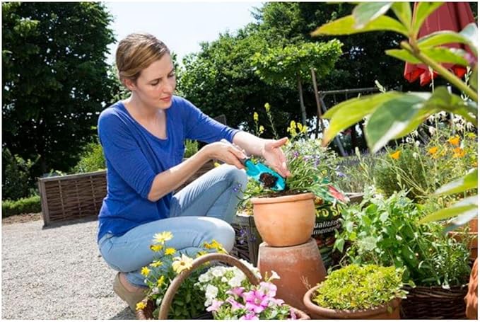 GARDENA Classic Hand Trowel: Universal Spade for Planting and transplanting in The Garden and on The Balcony, Steel, Corrosion-Resistant, Ergonomic Handle, 8 cm Working Width (8950-20)