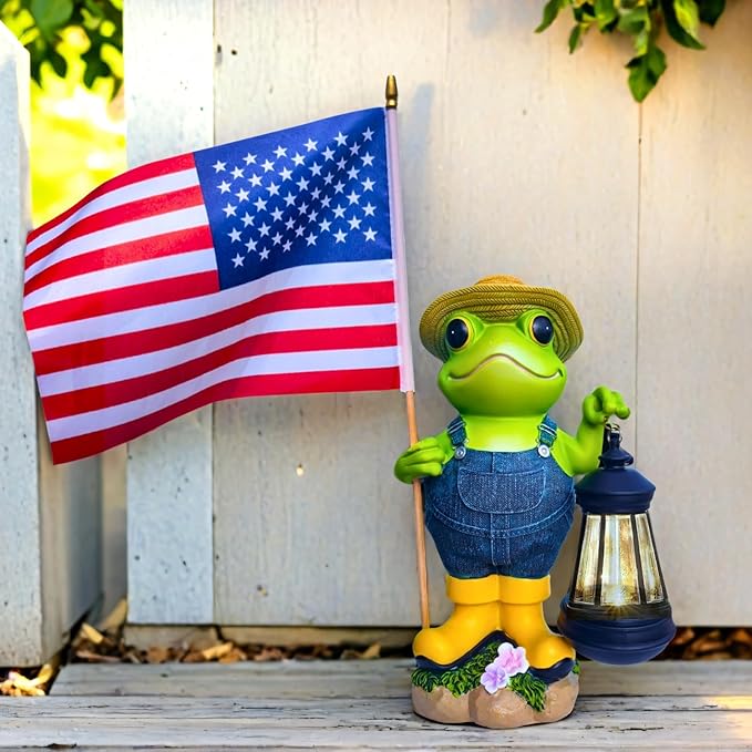 Garden Statues Frog with Solar Lantern, Outdoor Frog Figurine Decorations for Patio Yard Lawn Ornaments, Gifts for Mom/Grandma Birthday Housewarming