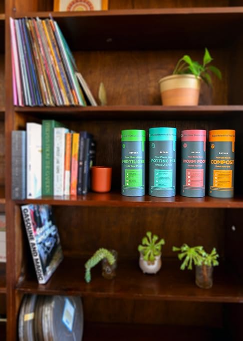 Worm Poop Recipe #004—1.5 qt—Earthworm castings Organic Matter Fertilizer Amendment— Eco-Friendly & Odor-Free Worm castings—for Indoor & Outdoor Plants, Vegetable Gardens, Lawns.