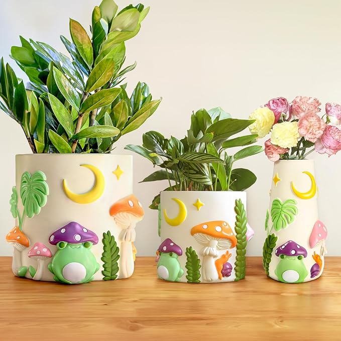 GUGUGO 8 Inch Colorful Frog Garden Planters Cute Unique Rainbow Planter with Drainage, Vintage Retro Mushroom Flower Plant pots for Indoor Plants, Eclectic Succulent Gardening Pot for Home Décor-A
