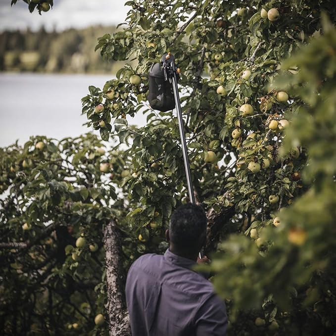 Fiskars Fruit Picker Basket with Adjustable Basket Angle, Machine Washable Mesh Bag, Fruit Harvesting Tool (Pole Not Included)