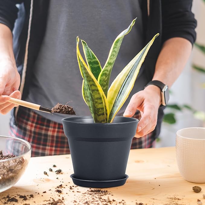 6 inch Nursery Pots, Seedling Pots, 16 Pack Plant Pots for Indoor Outdoor Plants, Flower Pots with Drainage Holes and Saucers, Decorative Plastic Planters for Home Small Plants, Black