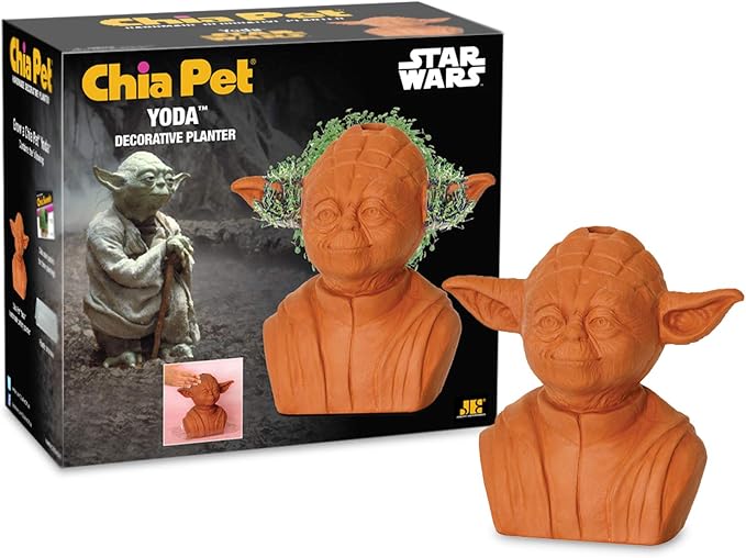 Chia Pet Star Wars Yoda with Seed Pack, Decorative Pottery Planter, Easy to Do and Fun to Grow, Novelty Gift, Perfect for Any Occasion