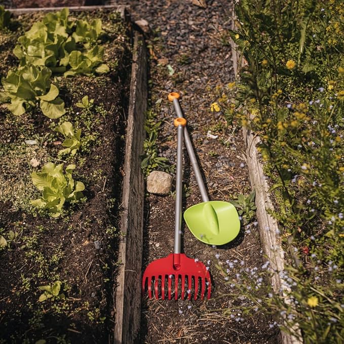 Fiskars Kids' Essential Landscaping Set - Leaf Rake and Garden Shovel - Kids Gardening Set - 2 Piece,Red/Green