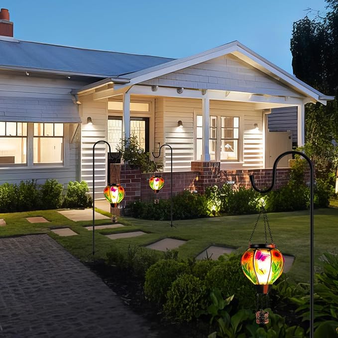 Hot Air Balloon Solar Lantern, Butterfly Solars Powered Hot Air Balloon Lantern Outdoor Waterproof, Glass Hanging Hots Air Balloons Solar Light for Outdoor Patio Garden Decor