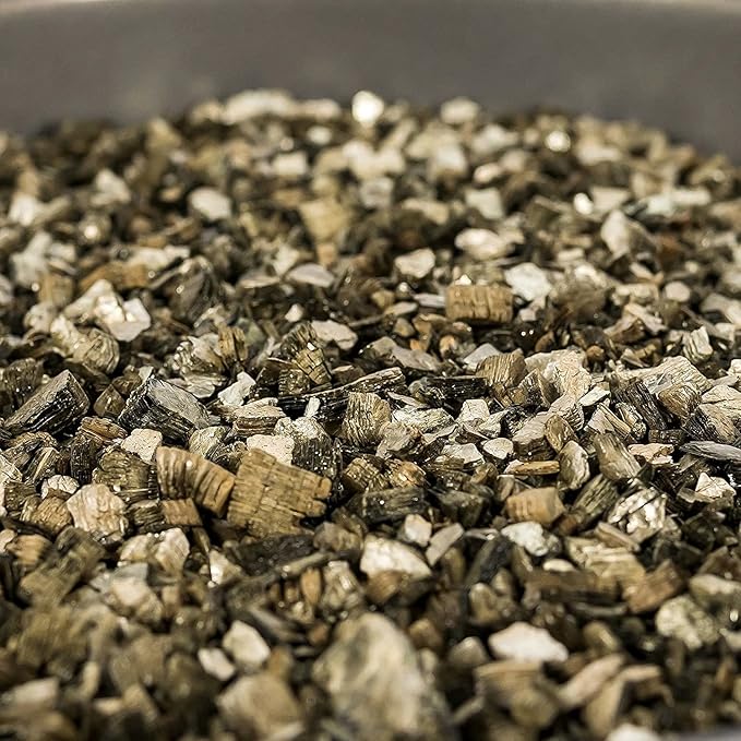 Gardenera's Horticultural Vermiculite for Healthy and Happy Plants - Lightweight, Non-Toxic and Perfect for Improved Soil Aeration - 20 QUART