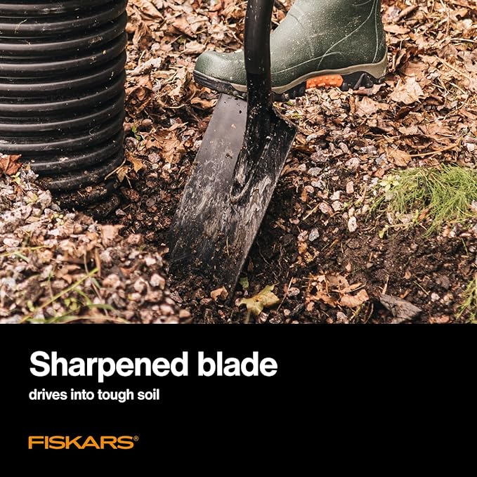 Fiskars Garden Shovel for Digging, Heavy Duty Steel Gardening Tool with Straight Handle