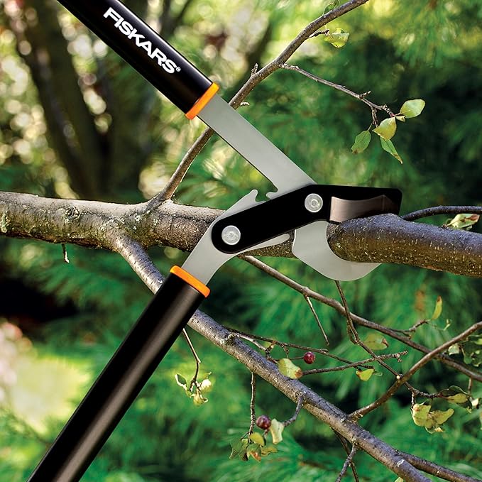 Fiskars 32-Inch PowerGear Loppers for Tree Trimming, Heavy-Duty, Sharp Bypass Steel Blade Tree Branch Cutter up to 2-Inch Diameter Cut Capacity, Hand Loppers