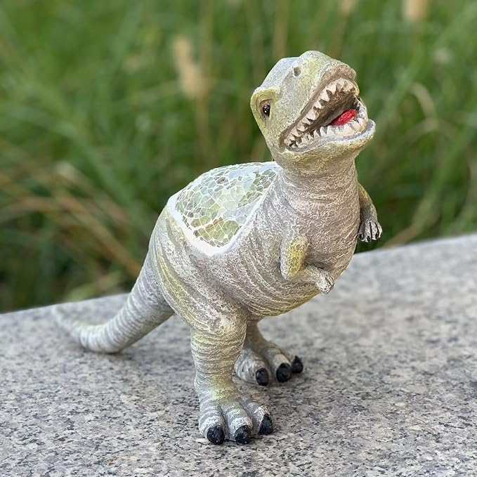 Outdoor Solar Statue Garden Decor, Dinosaur Garden Statues Outdoor Patio Lawn, Balcony Decoration, Solar Garden Outdoor Dinosaur Statues with LED Lights, Unique Gifts for Women