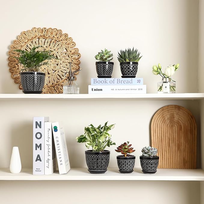 Sureasy Ceramic Plant Pots, 4.7 Inch Flower Pots for Indoor Plants, Succulent Pots with Saucer and Drainage Hole, Decorative Planter for Succulent, Cactus, Set of 4, Black