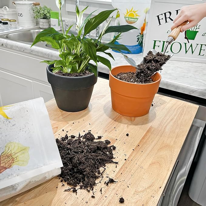 All-Purpose Compost Blend (12 Quarts), Deluxe Mix for Indoor/Outdoor Plants w/Mushroom Compost and Worm Castings