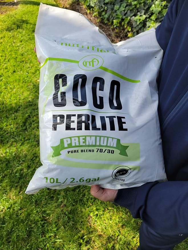 Coco Coir Perlite Mix Potting Soil - 70/30 Blend - Pre Buffered Plant Soil with Calcium, Organic Coconut Coir & Perlite for Plants - Garden Soil for Hydroponic, Indoor & Outdoor Gardening