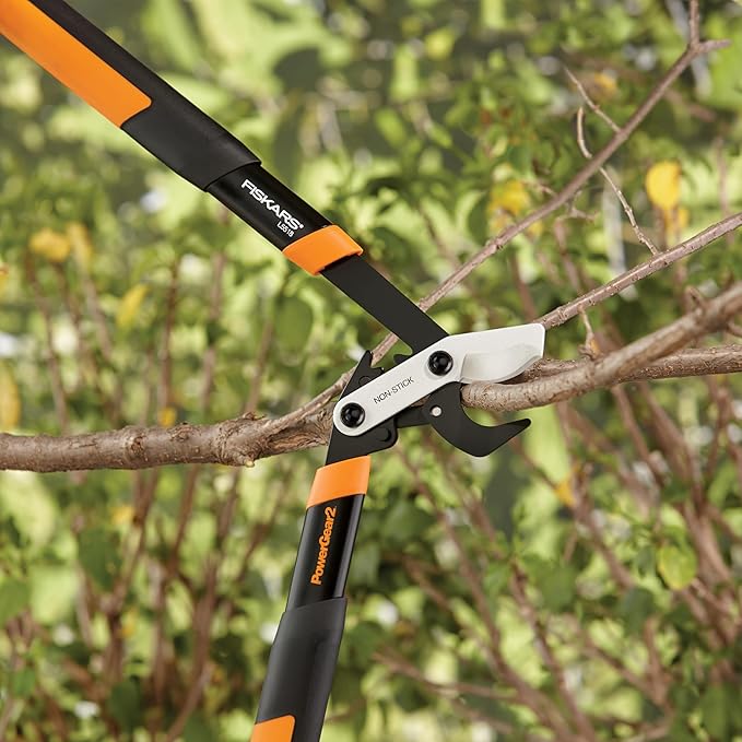Fiskars 18-Inch Loppers for Tree Trimming, Heavy Duty, Sharp Bypass Steel Blade Tree Branch Cutter up to 1.5-Inch Diameter Cut Capacity, PowerGear2 Technology Multiplies Power, Hand Loppers