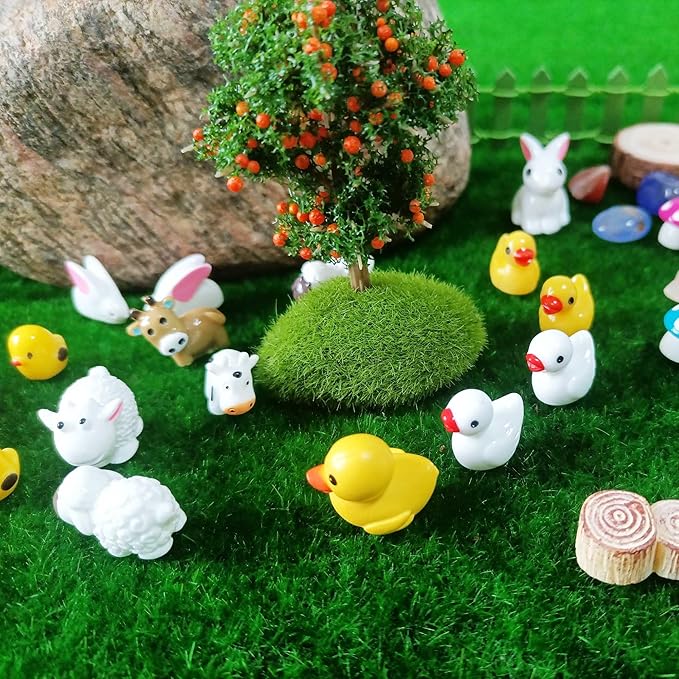 100 Pcs Mini Resin Animals Figures, Mixed Tiny Plastic Animals Figurines to Hide Miniature Fairy Garden Decorations Accessories