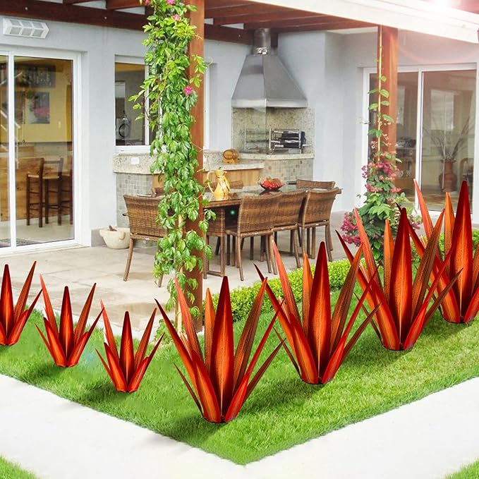 Large Tequila Rustic Sculpture, Rustic Metal Agave Plants for Outdoor Patio Yard, Home Decor Hand Painted Metal Agave Garden Yard Statue, Outdoor Lawn Ornaments Yard Stakes (Red - M)