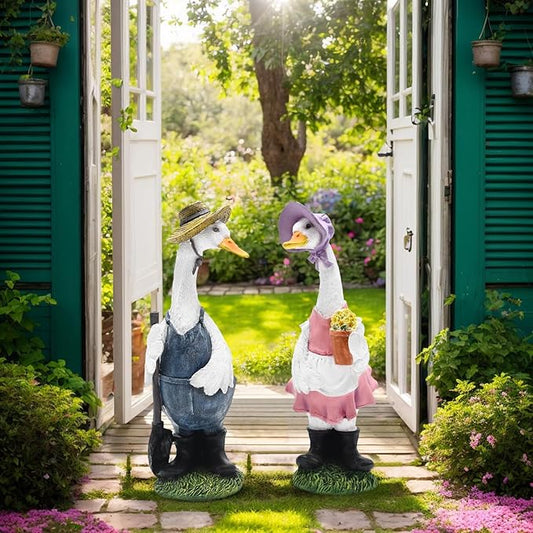 Porch Goose Statue with Outfits Large Garden Sculpture Home Outdoor Decorations Lawn Resin Big Duck Figurine Outside Yard Geese Decor Life Size Farmhouse Duckling Couple Dress Up