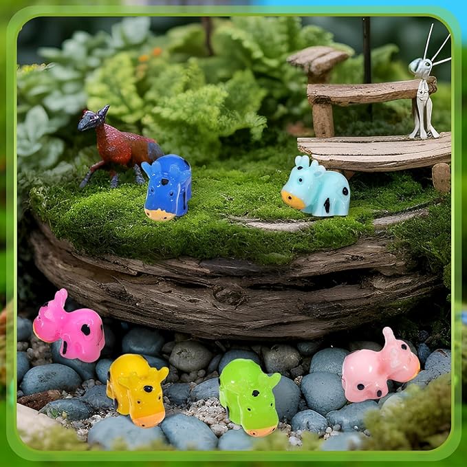 Liliful 200 Mini Resin Cows Bulk Small Plastic Cows Figurines Cute Miniature Cows Animals Figurines Ornament for Moss Landscape Decoration Dollhouse Garden DIY Crafts Accessories