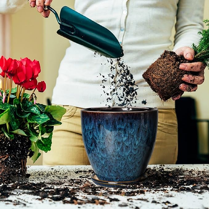 Ceramic Plant Pot, 6 Inch Ceramic Planter Pot with Drainage Hole and Saucer, Succulent Round Flower Pot for Indoor Plants Outdoor, Blue