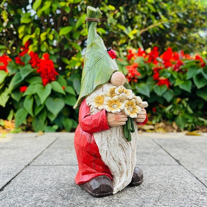 Garden Gnome Statue Outdoor Decor, Solar Garden Gnome Figurine Light, Resin Garden Statues Sculpture for Patio Yard Lawn Outdoor Garden Decorations