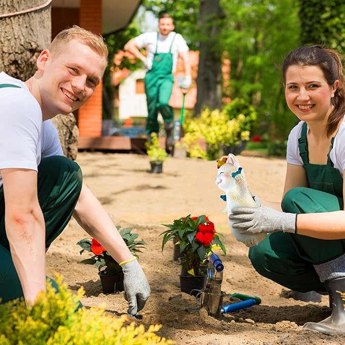 Cat Solar Light for Garden Decor - Outdoor Cat Figurines with Solar Lantern for Yard Patio Lawn Balcony Ornaments - Garden Gifts for Mothers Day, Grandma, Easter