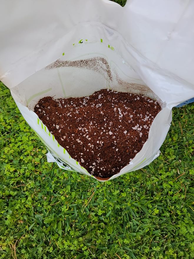Coco Coir Perlite Mix Potting Soil - 70/30 Blend - Pre Buffered Plant Soil with Calcium, Organic Coconut Coir & Perlite for Plants - Garden Soil for Hydroponic, Indoor & Outdoor Gardening
