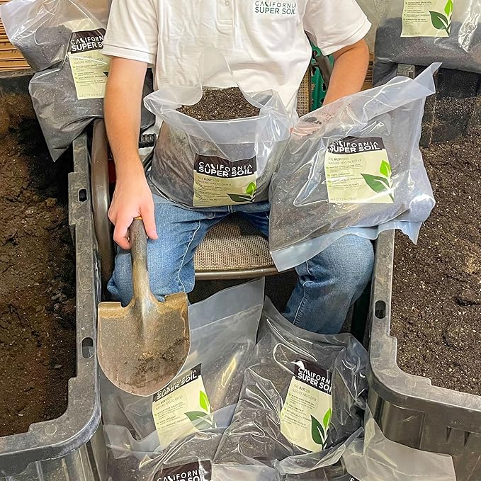 California Super Soil Premium 100% Organic Super Soil Kit, 18+ Nutrient Blend - Living Soil Technology - Potting and Garden Soil for Indoor Grow Kit - Includes (7X) 6 Lbs Bag of CaliSuperSoil