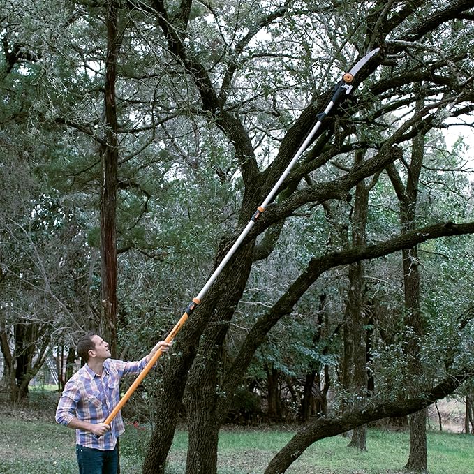 Fiskars 7-16 ft. Extendable 2-in-1 Pruner and Pole Saw For Tree Trimming, Tree Trimmer with Chain-Drive for Cutting Branches up to 1.25" Diameter with More Power, Garden Tools