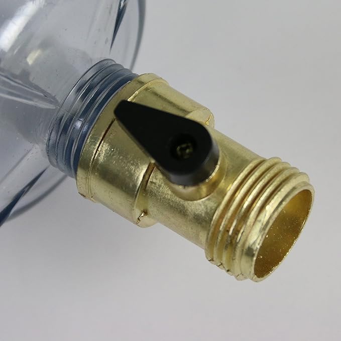 Chapin 4701: 24-Ounce HydroFeed in-Line Fertilizing Injection System for Sprinklers and Direct Hose Use, 1-Pack, Clear