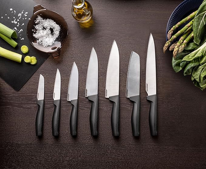 Fiskars Hard Edge 3.5" Peeling Knife - Japanese Stainless Steel Blade Stays Sharp for Everyday Use - Non-Slip Handle for Effortless Cutting - Dishwasher Safe